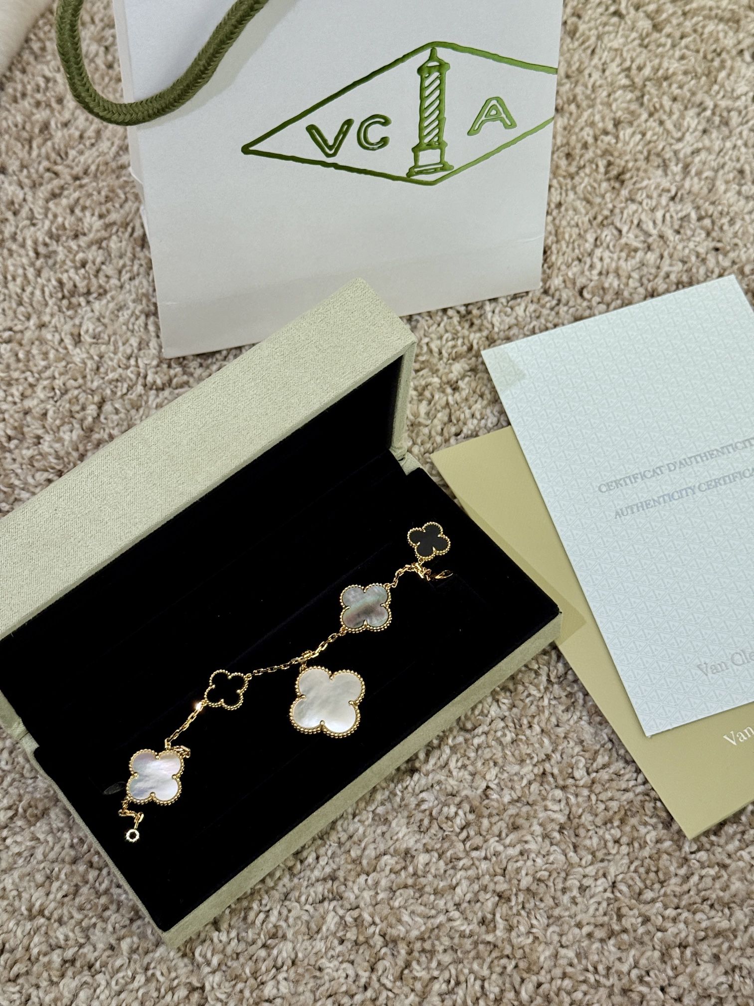 V Bracelet