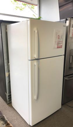 Fridge refrigerator top freezer 18.1 ft.³ only for 479