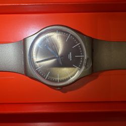 Swatch Quartz Gold Plastic Wristwatch Sunburst Dial Analog Stick Indexes Casual