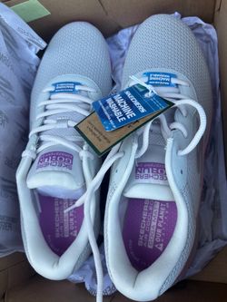 Women’s Skechers shoes