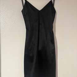 Black Dress Back Open. Size Medium 
