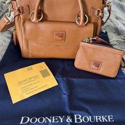 Dooney & Bourke 