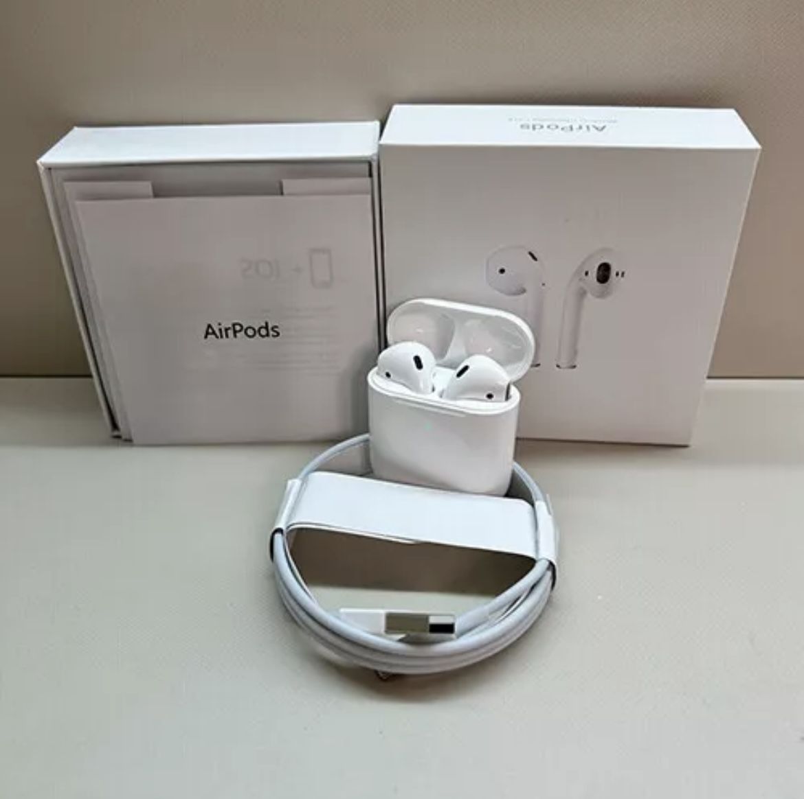 Apple AirPods Pro 2nd Generation with MagSafe Wireless Charging Case - White (Refurbished) 