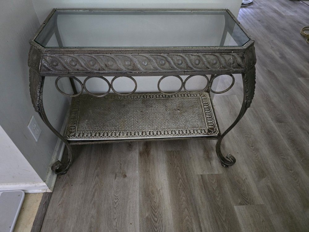 Decor Wine Table