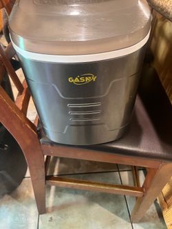 Ice maker