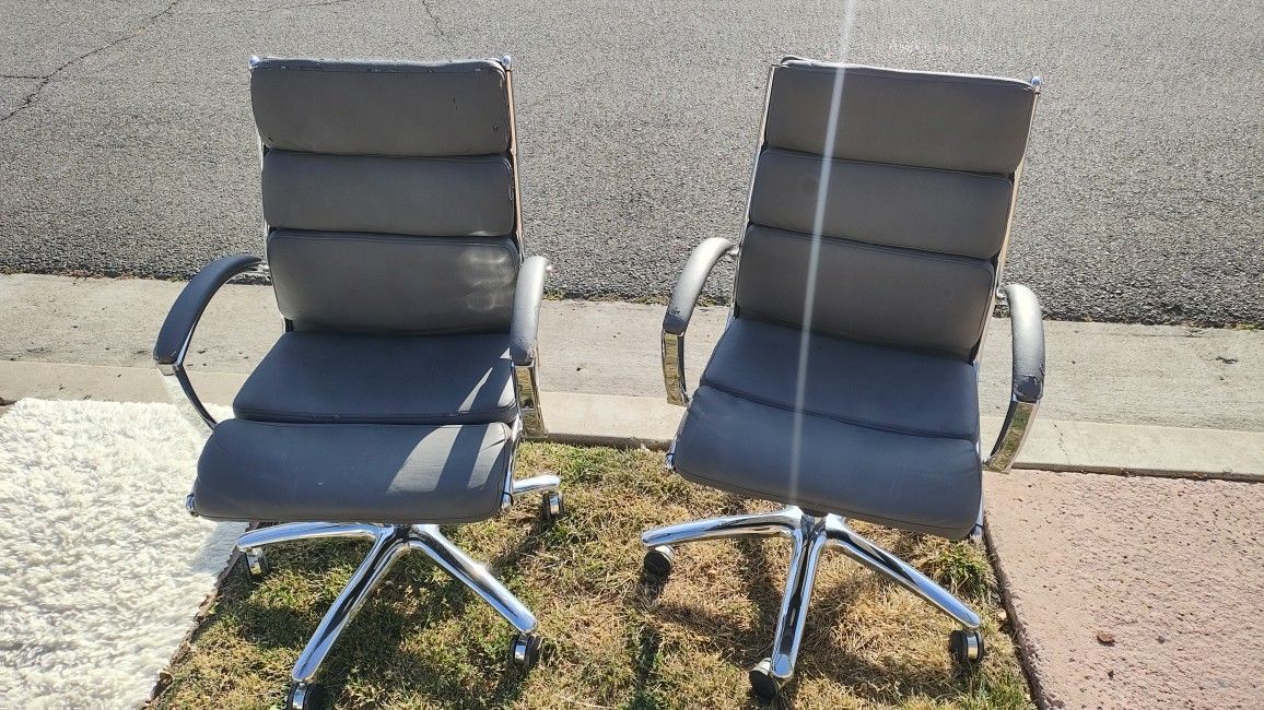 Rolling Chair Kathy Ireland Office