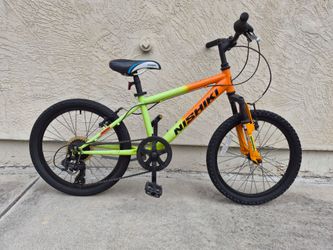 Nishiki Pueblo 20" Youth - Kids Mountain Bike 7 speed. Front Suspension. Kickstand and Bottle holder. Ready to Ride!!!