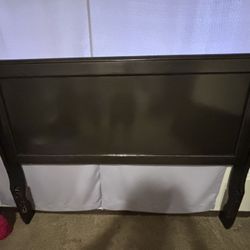 Wood Queen Sleigh Bed