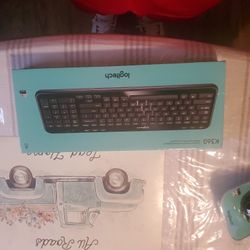 Logitech Wireless Keyboard and Wireless Mouse 