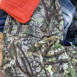 Backpack, Gloves And Beanie Set