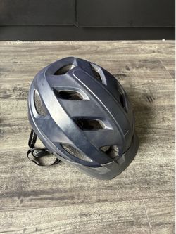 Bicycle helmet