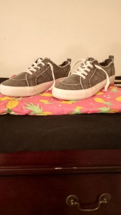 PoP Shoes Sz 9. Barely Worn!