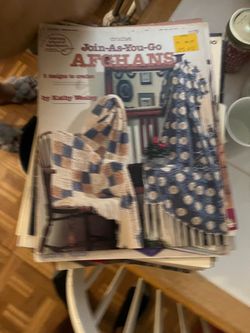 Leisure Arts books and leaflets