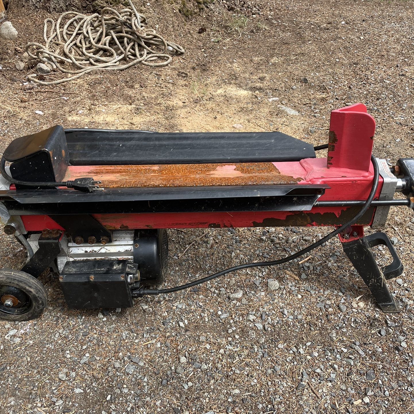 Harbor, freight log splitter for Sale in Gold Bar, WA - OfferUp