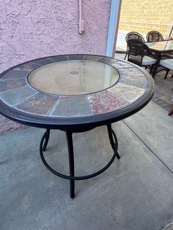 Cast Aluminum Round Patio BistroTable