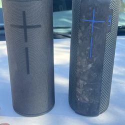 2 Bluetooth Speakers 