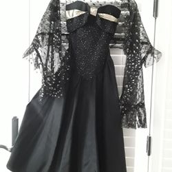 Gorgeous Nlack And Gold Party Dress + Matching Shoes And Purse