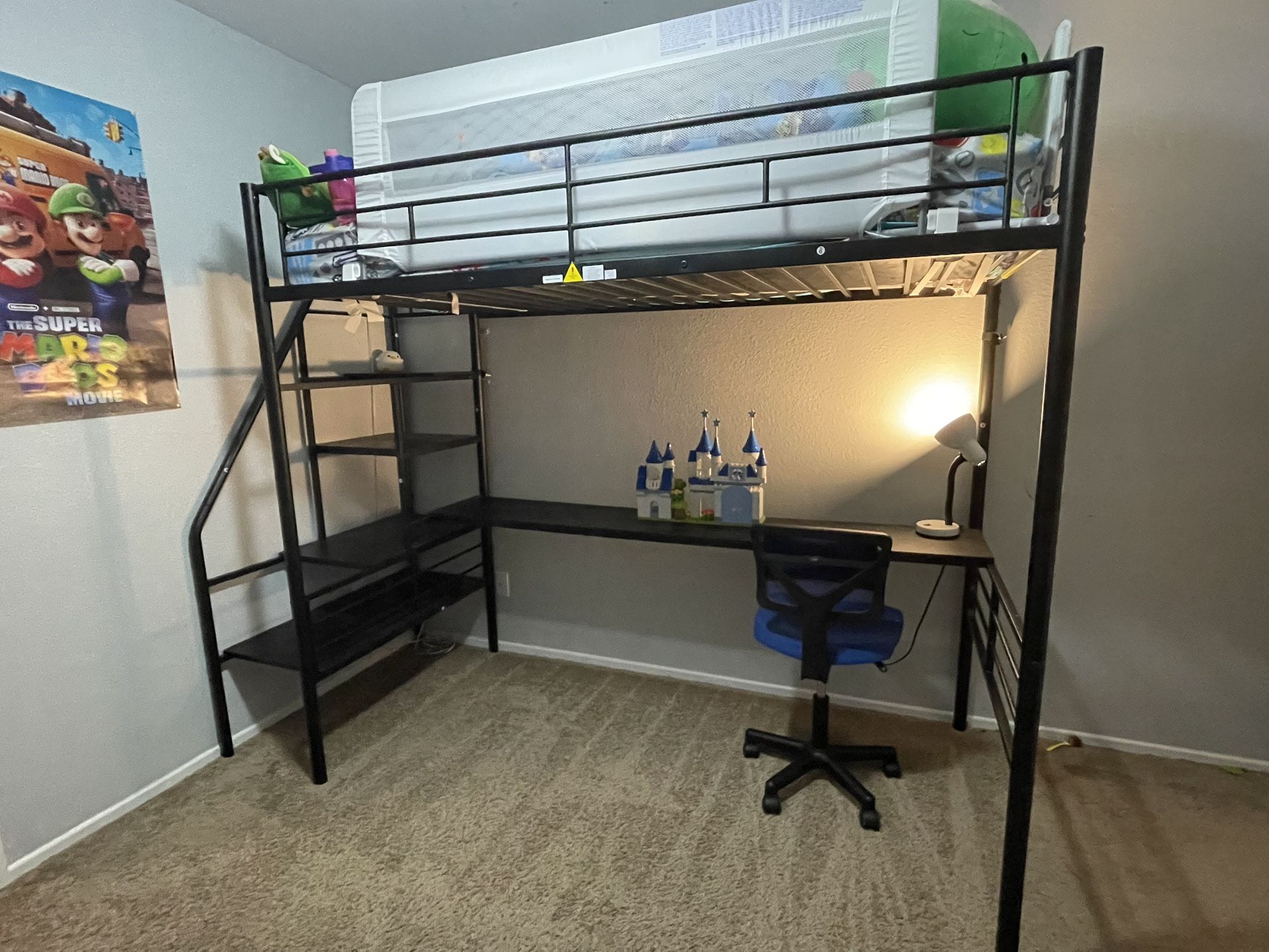 Metal Loft Bed W/ Desk (Twin Size) for Sale in Las Vegas, NV OfferUp