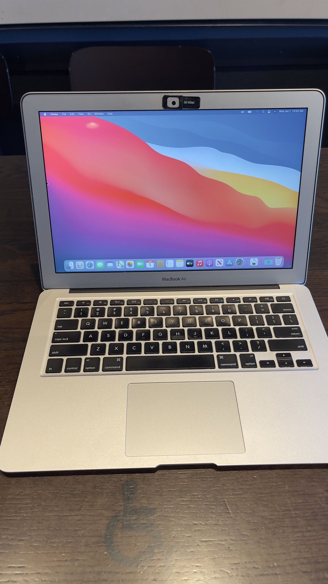 Apple MacBook Air 13” display core i5 processor 4GB RAM 256GB SSD STORAGE $175 