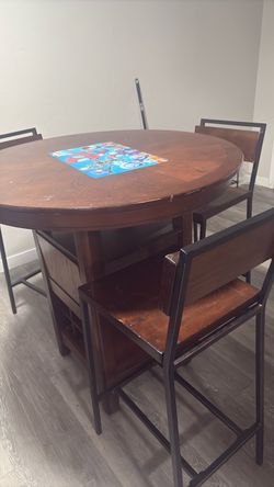 Counter heigh dinning table