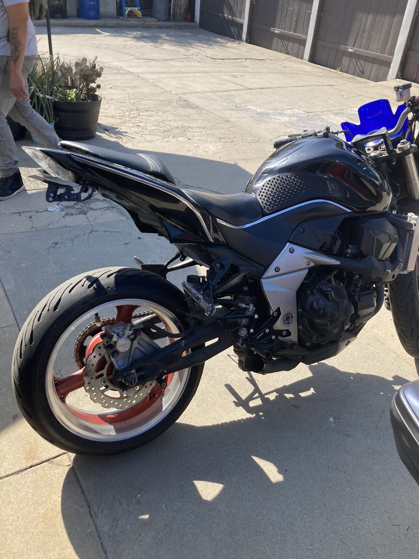 Kawasaki Z1000