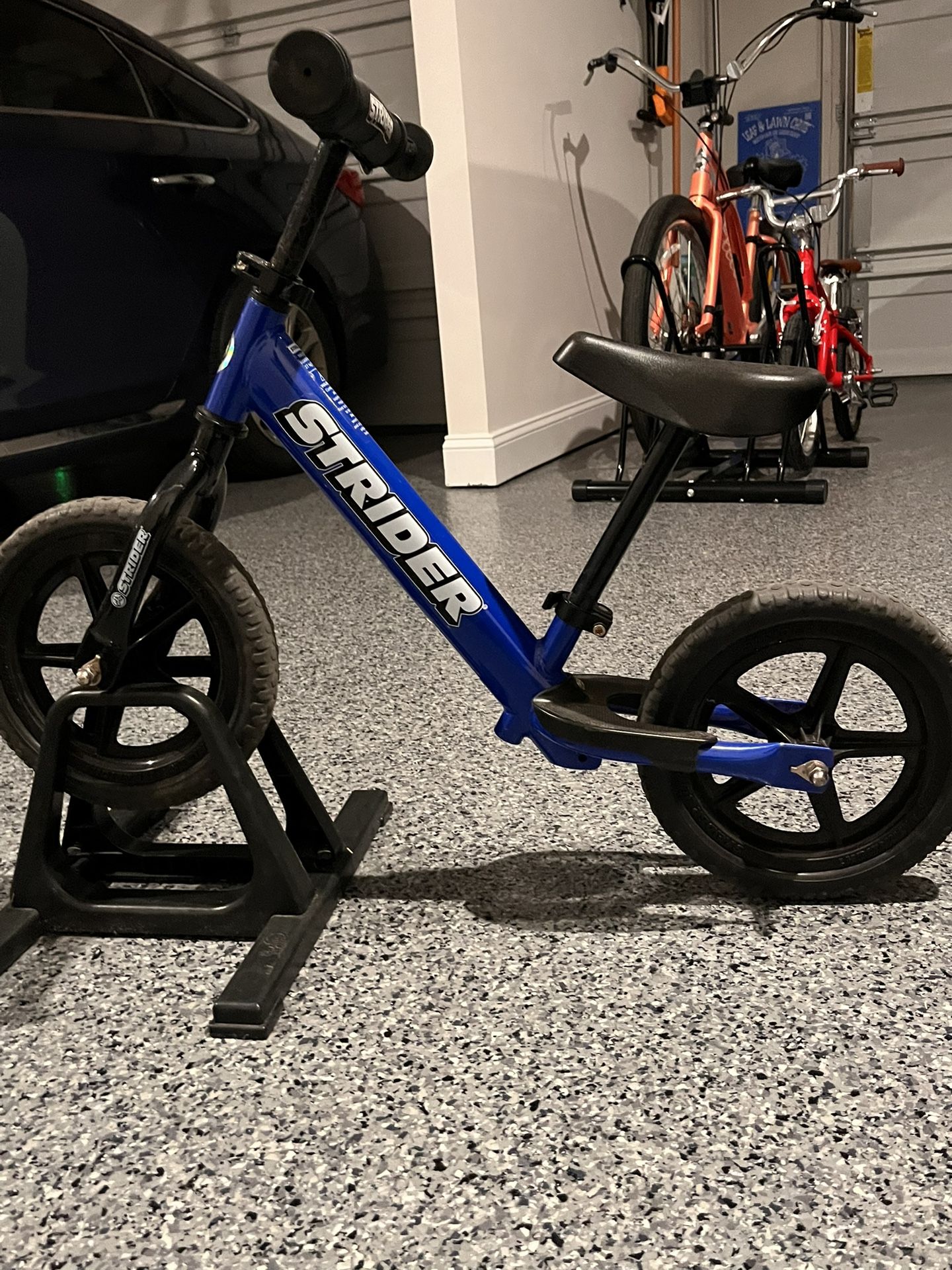 Strider Balance Bike – Lightweight & Kid-Friendly!