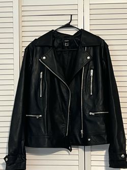 Forever 21 leather jacket Size Large