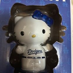 Hello Kitty Dodgers 2023 