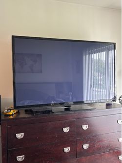 Panasonic TV 60”