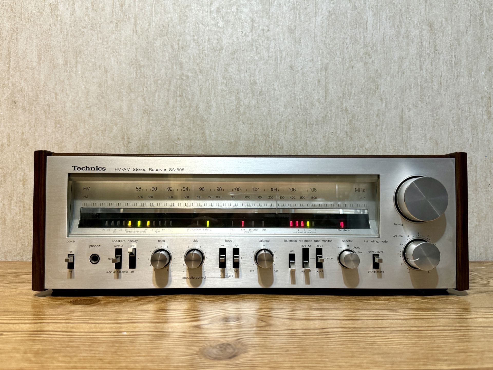 Vintage Technics SA-505 Am-Fm Stereo Receiver *Serviced*