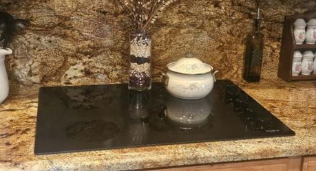 Whirlpool 30" Radiant Electric Ceramic Glass Cooktop -Black 4 Burner W/ Dual Radiant Element, New