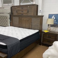 50% Off Bedroom Set 4 PC.