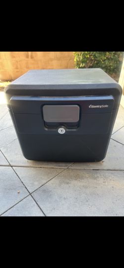 Fireproof safe