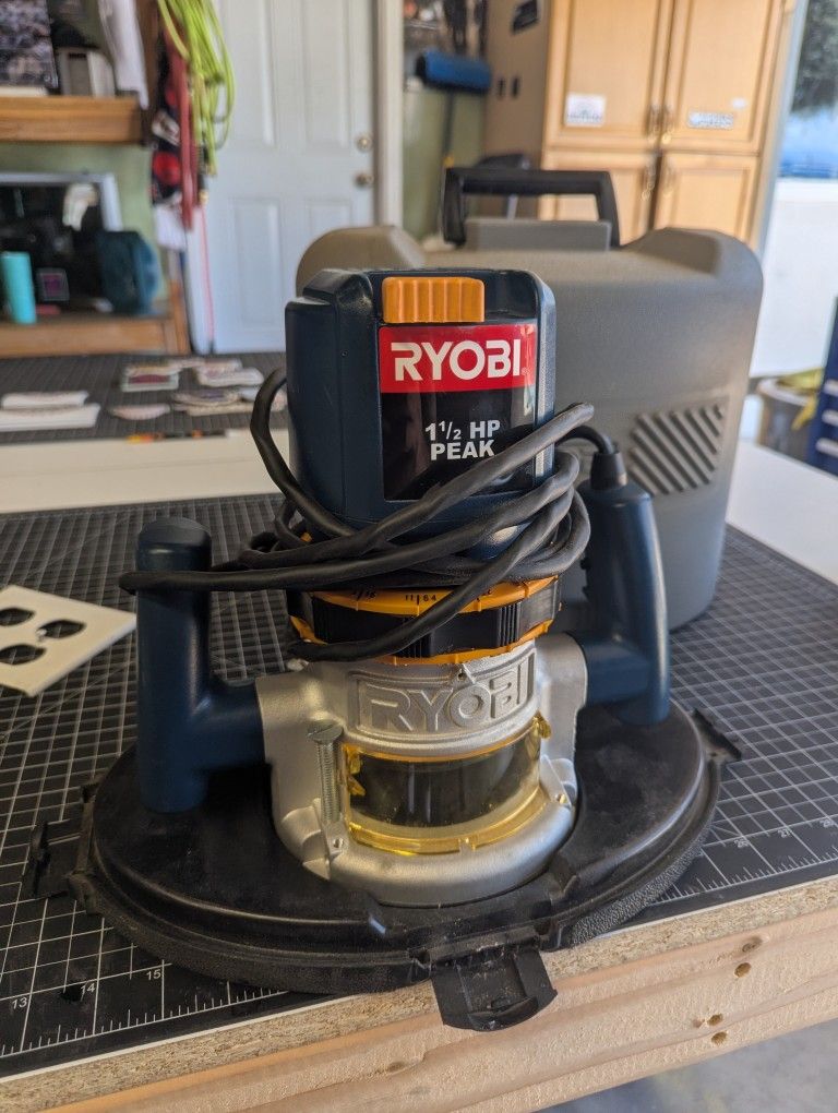 Ryobi Router with Case
