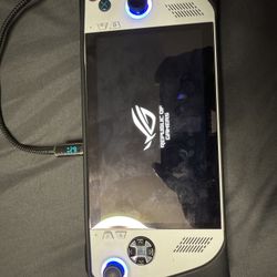 Rog Ally Z1 Extreme 4TB