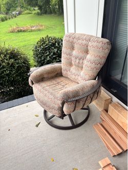 O.W Lee Monterra swivel rocker club chair ( I have 4)