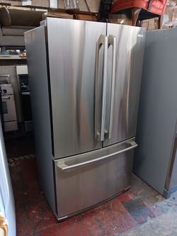 Electrolux french door fridge w/ icemaker 36-inch