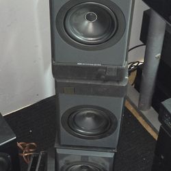 KEF Reference Series 101/2 bookshelf speakers. Set Of 3