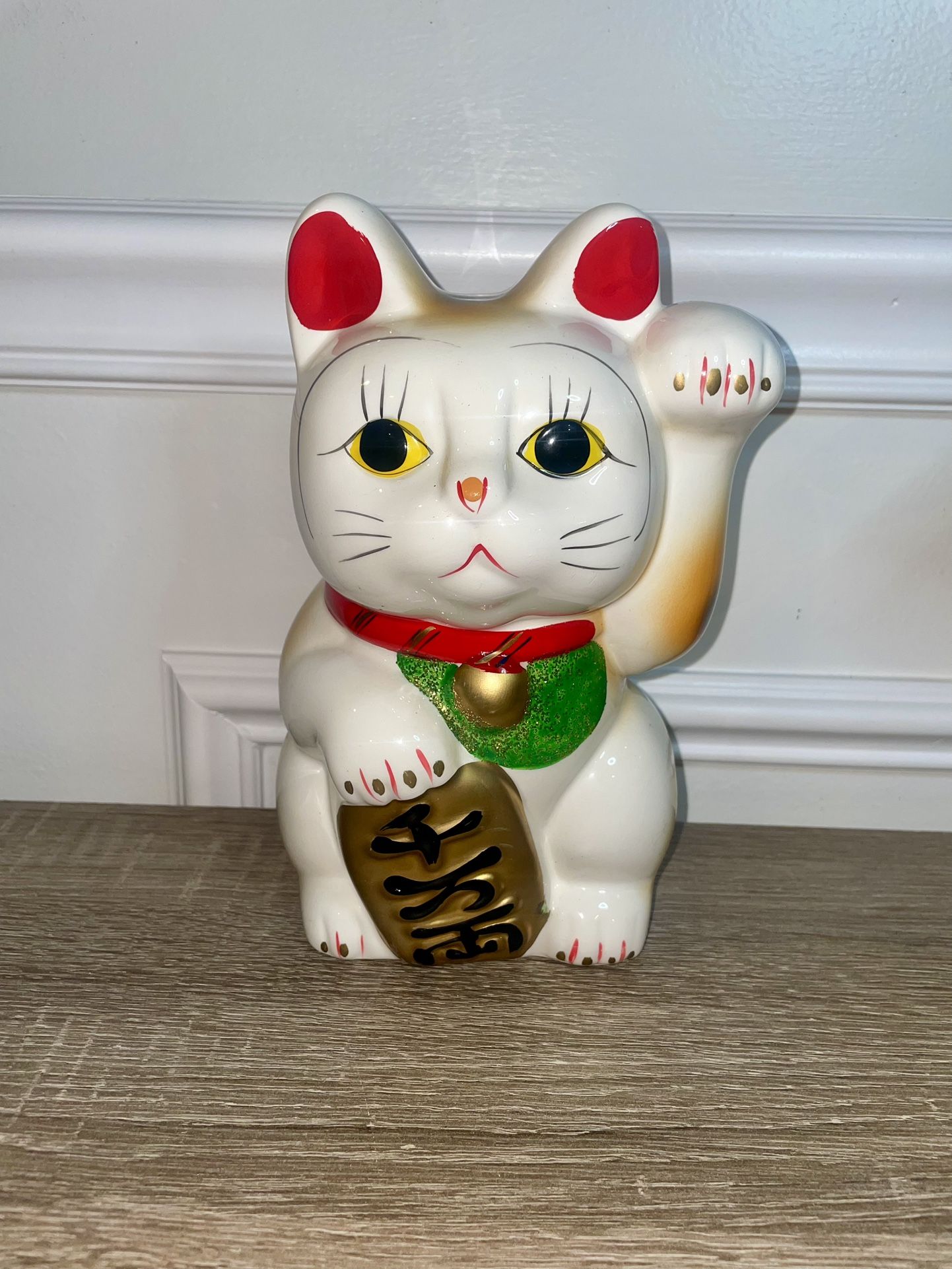 Japanese Cat Sculpture Beckoning Lucky Cat 8.5”Piggy Bank Maneki Neko Vintage#18