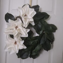 Wreath Magnolias  Decor 18"W  (Jurupa Valley Area)