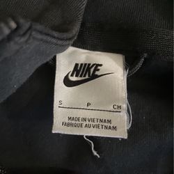 Black Nike Tech