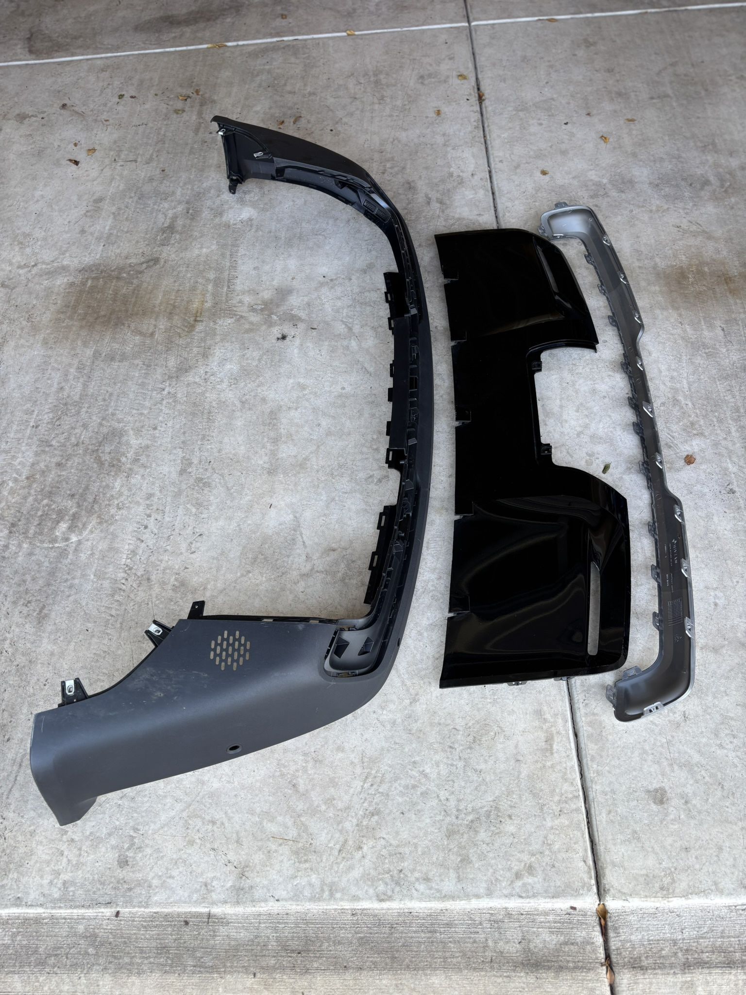 Rivian R1S 2022-2025 Rear Bumper 