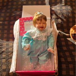 Ashton Drake Patricia "My First Tooth" Doll by Kathy Barry Hippensteel