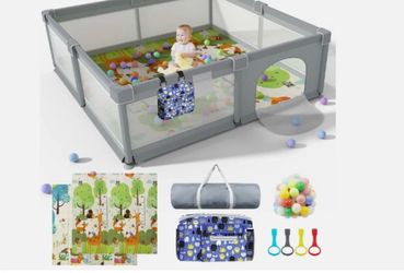 Playpen 79"x71" Play Yard with Mat for Indoors & Outdoors Excellent/Like New Condition