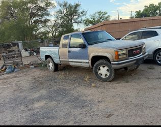 Muy bueno, la troca solamente que ahorita está parada porque tiene algo en el motor creo que se va a necesitar que reparar