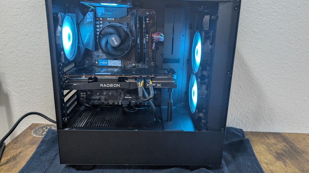 AMD Ryzen 5 5600G entry level 1080p gaming pc