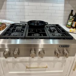 Used - Great Condition - Jenn Air 36” 6 Burner Range