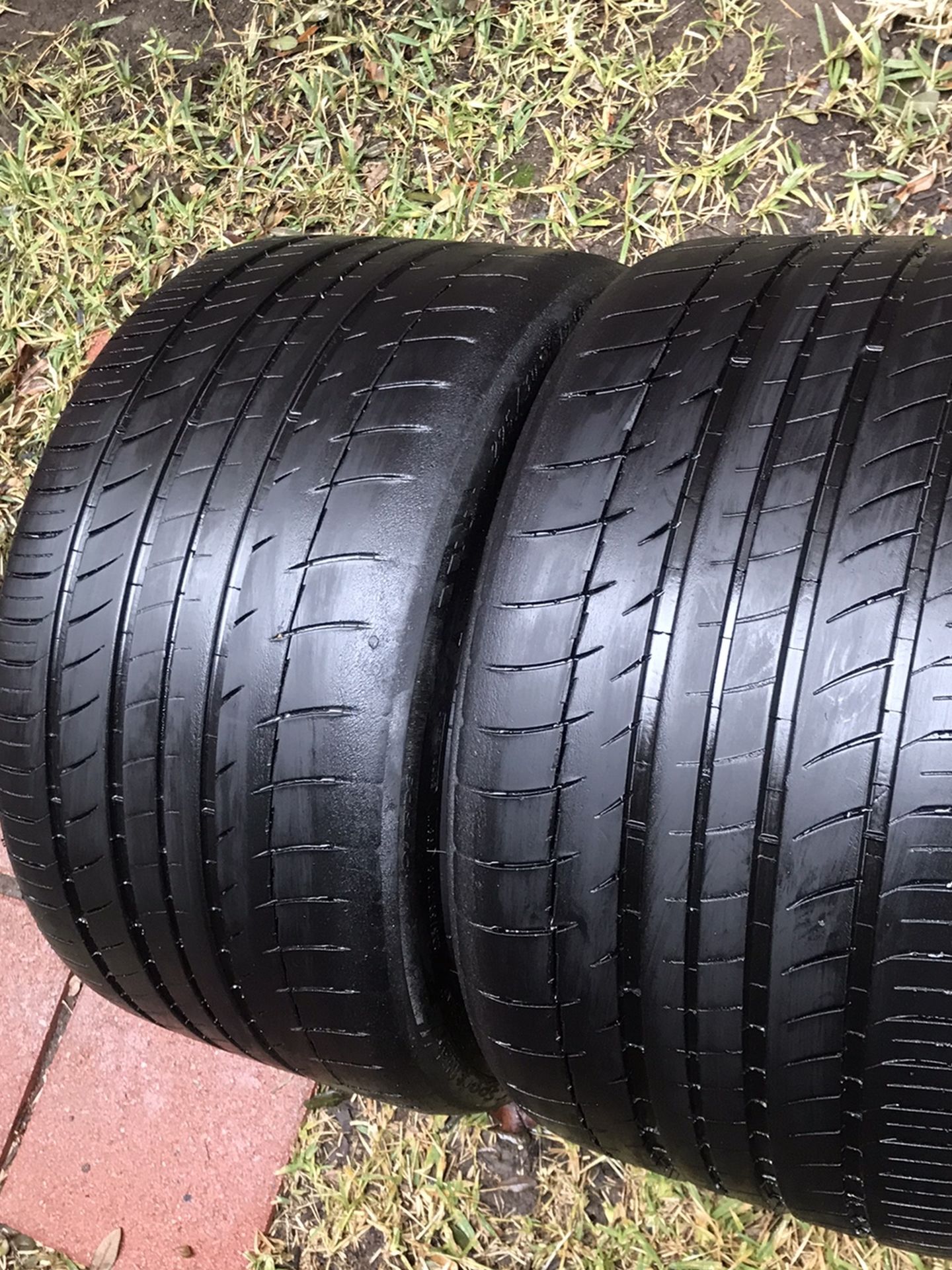 295/30/18 Michelin Pilot Sport Tires