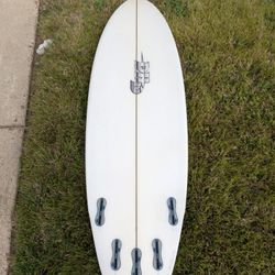 5'8" Surfboard DHD Skeleton Key 