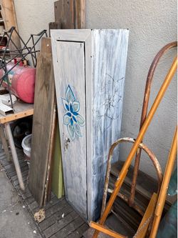 Storage locker metal storage locker with keys